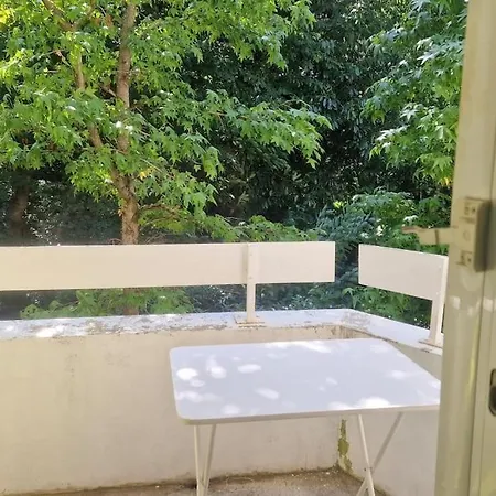 Joli T2 Vue Sur Le Jardin Proche De Toulouse Launaguet