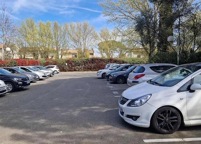 アパート Joli T2 Vue Sur Le Jardin Proche De Toulouse Launaguet