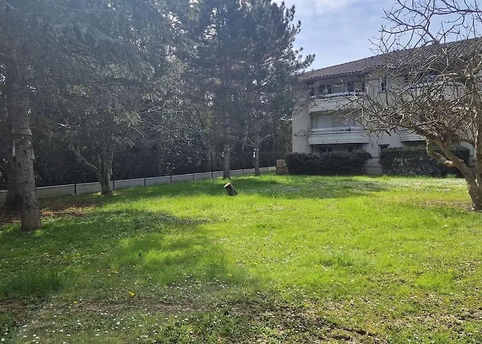アパート Joli T2 Vue Sur Le Jardin Proche De Toulouse *