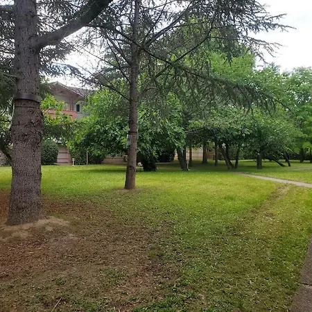Joli T2 Vue Sur Le Jardin Proche De Toulouse Appartamento *