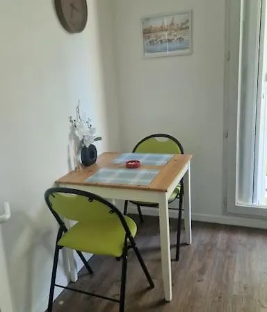 Joli T2 Vue Sur Le Jardin Proche De Toulouse Apartamento