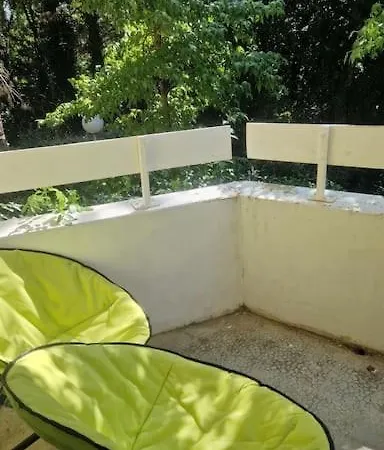 Joli T2 Vue Sur Le Jardin Proche De Toulouse *