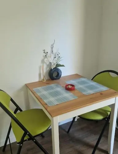 Joli T2 Vue Sur Le Jardin Proche De Toulouse Διαμέρισμα Launaguet