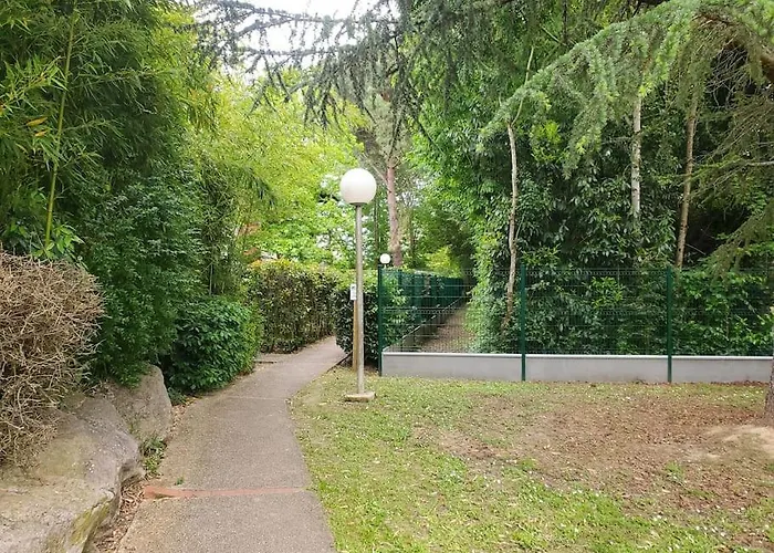 Διαμέρισμα Joli T2 Vue Sur Le Jardin Proche De Toulouse Launaguet